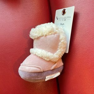 NWT Koolaburra by UGG boot dog toy